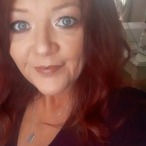 Meet your Posher, Nikki